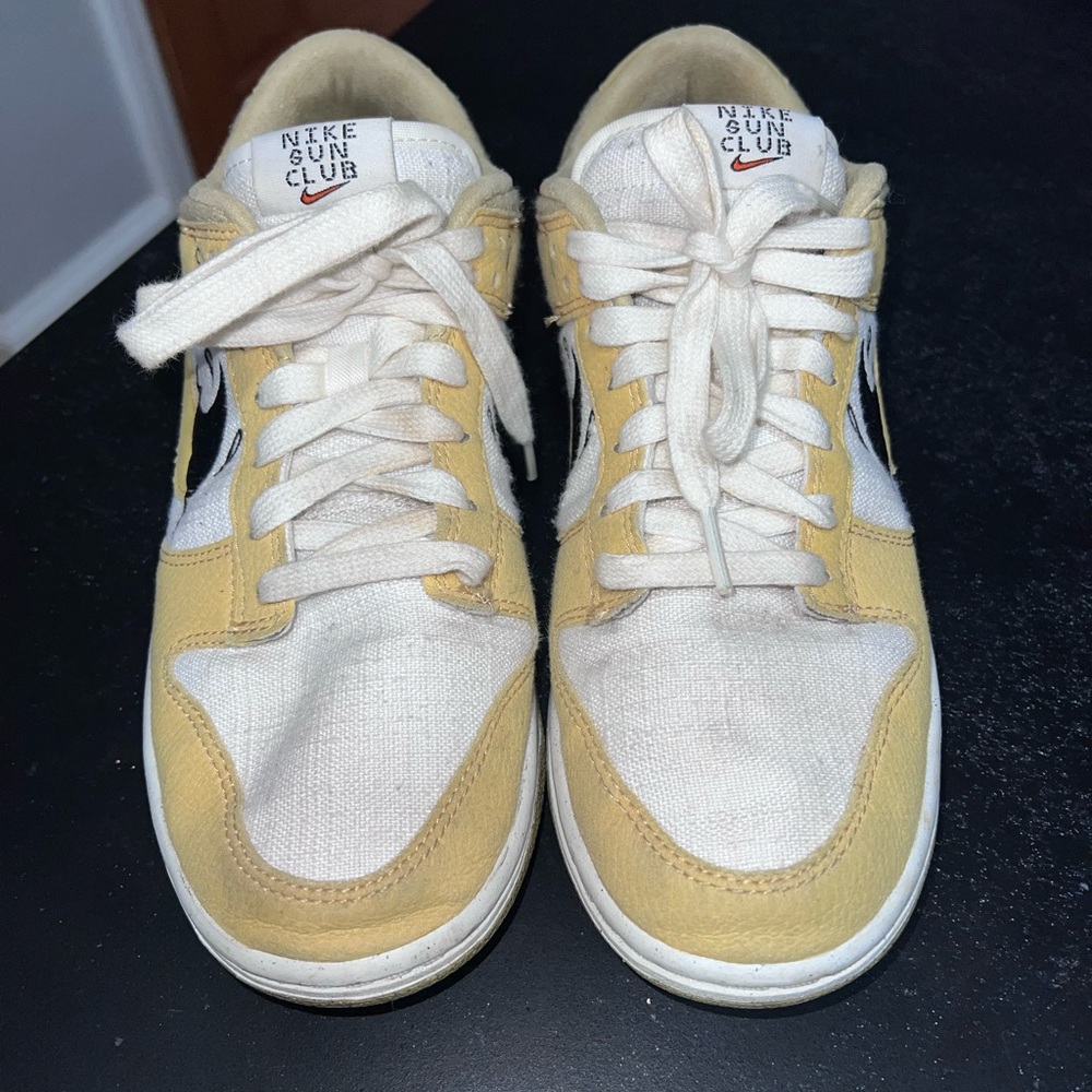 Nike Low Dunk Sun Club Wheat and White Sneakers Size 8 (41)